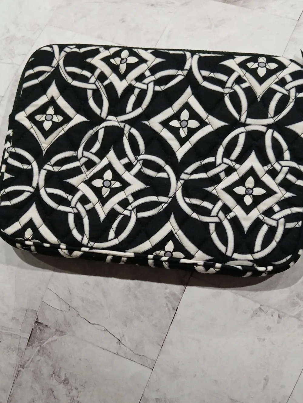 Vera Bradley Black & White Quilted Mini Tablet Sleeve - Picture 2 of 6